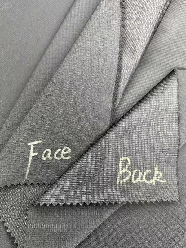 100% poliestere a strisce basse tessuto Jacquard a texture per giacche pantaloni abbigliamento sportivo