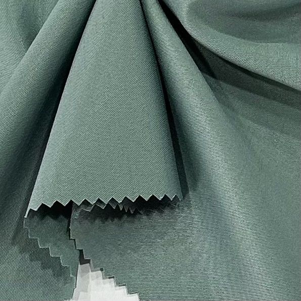 98% di poliestere 2% di spandex tessuto di poliestere cationico 137GSM Tintura di bambù
